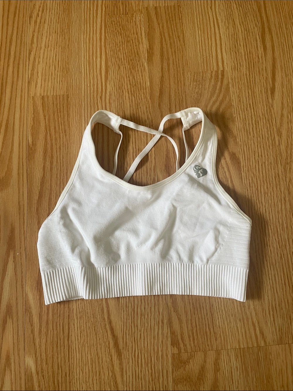 White Strappy Seamless Sports Bra